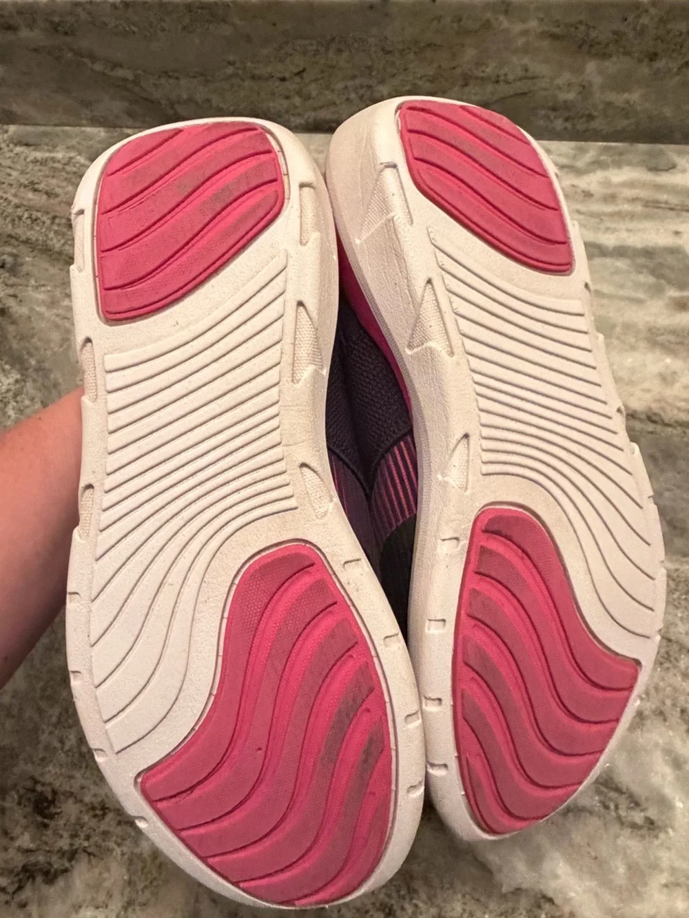 All in Motion Kids Pink Purple Slip On Athletic Sneakers Stretch Strap Size 6